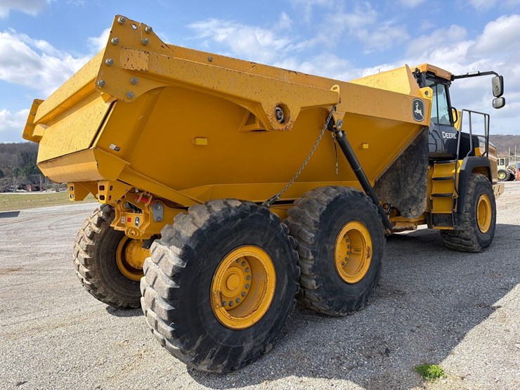 2024-deere-260p-image-5