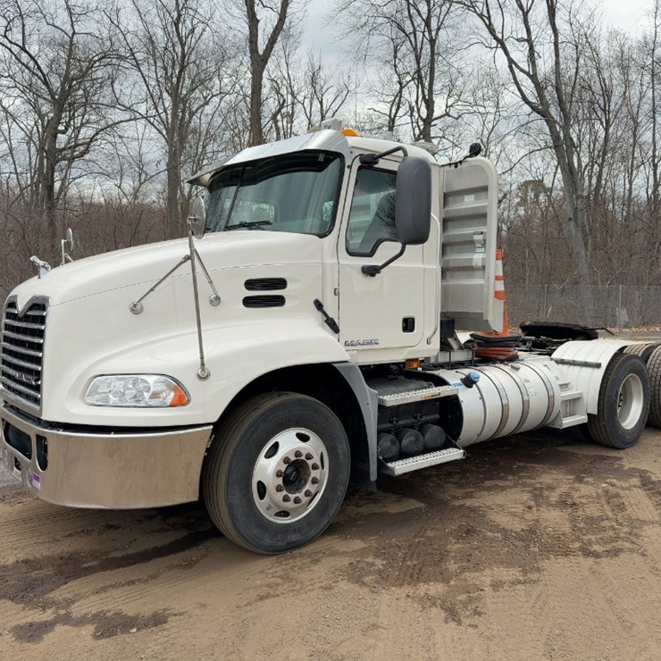 2018 MACK PINNACLE CXU613