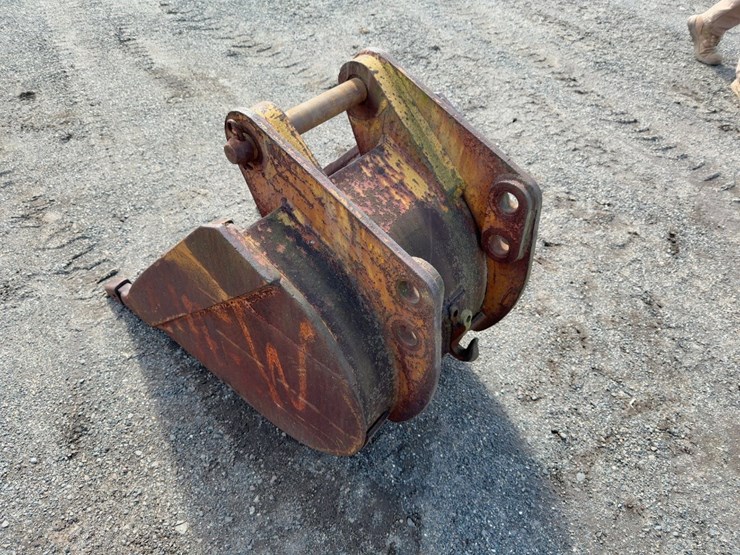 john-deere-310-image-3