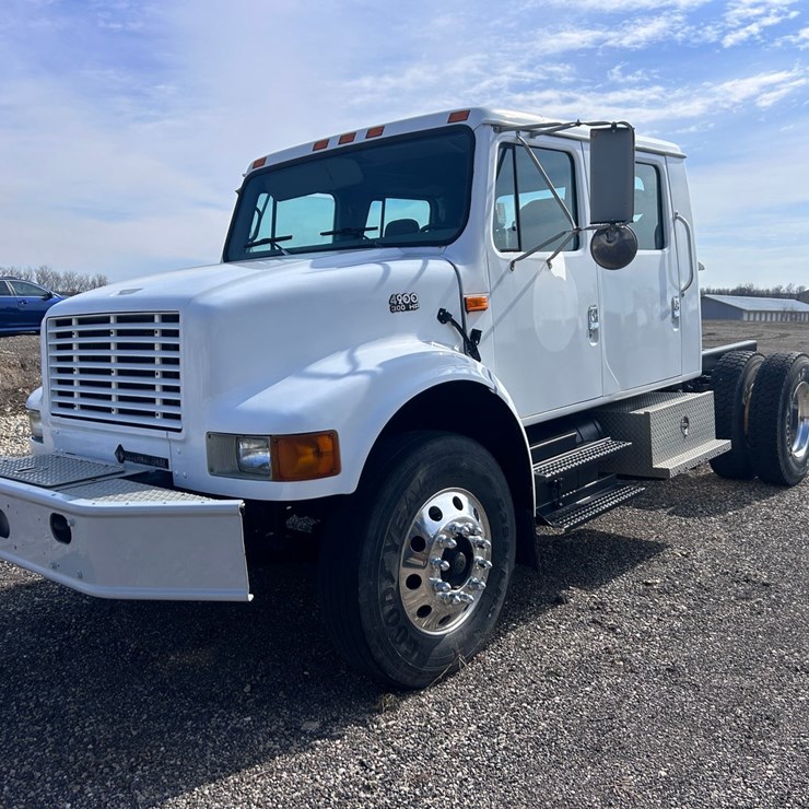 #1008 • International Cab And Chassis