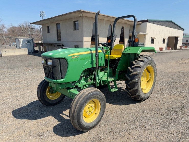 john-deere-5045d-image-1