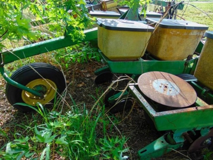 john-deere-12-image-6