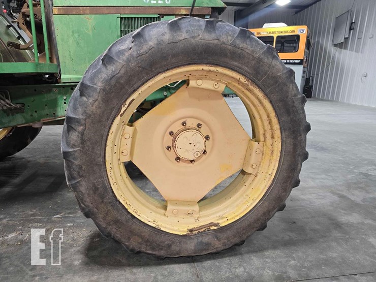 john-deere-6220-image-20