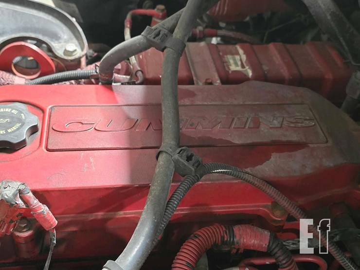 2012-freightliner-business-class-m2-106-image-22