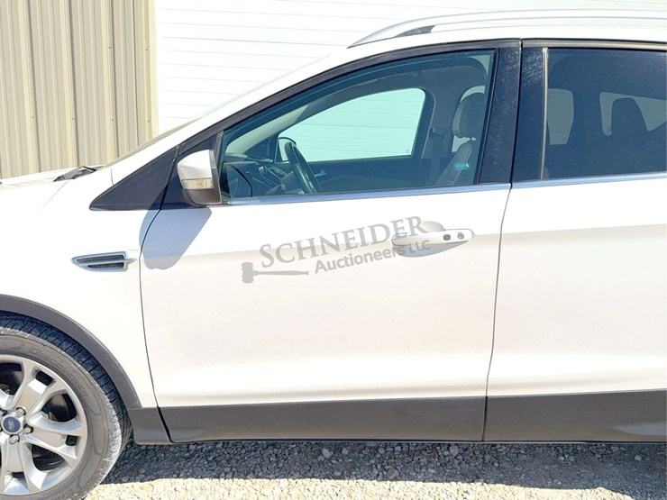 2014-ford-escape-titanium-image-55