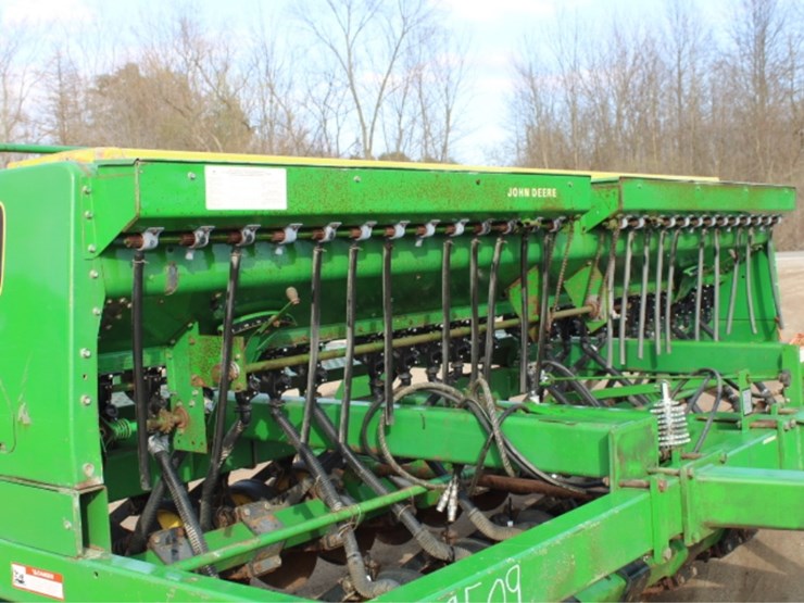 john-deere-750-image-10