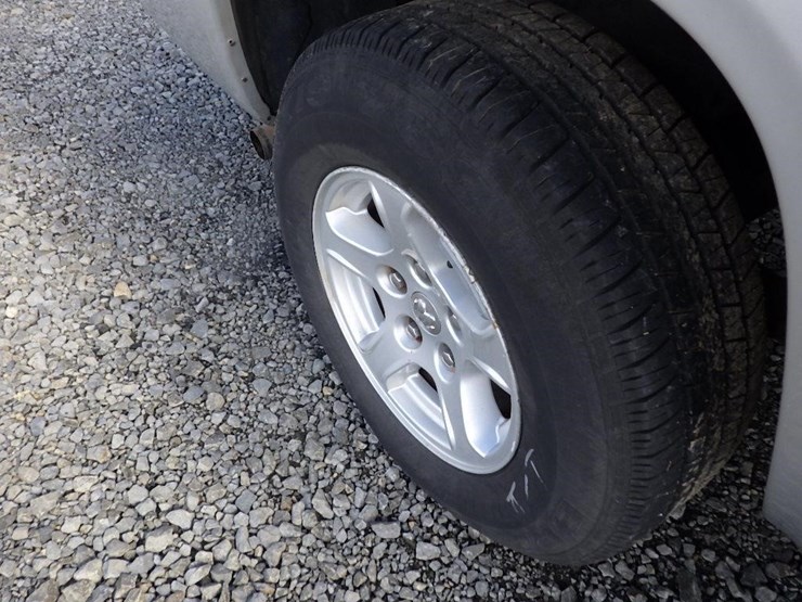 2005-dodge-dakota-image-17