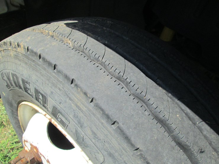 #46152-•-2005-chevrolet-s/a-single-cab-flatbed-truck-1gdg5c1e75f902740-image-15