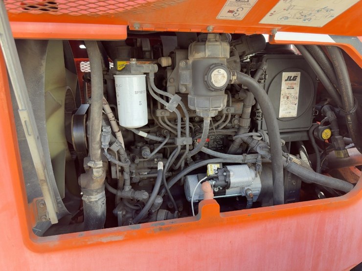 2015-sky-trak-6042-image-15