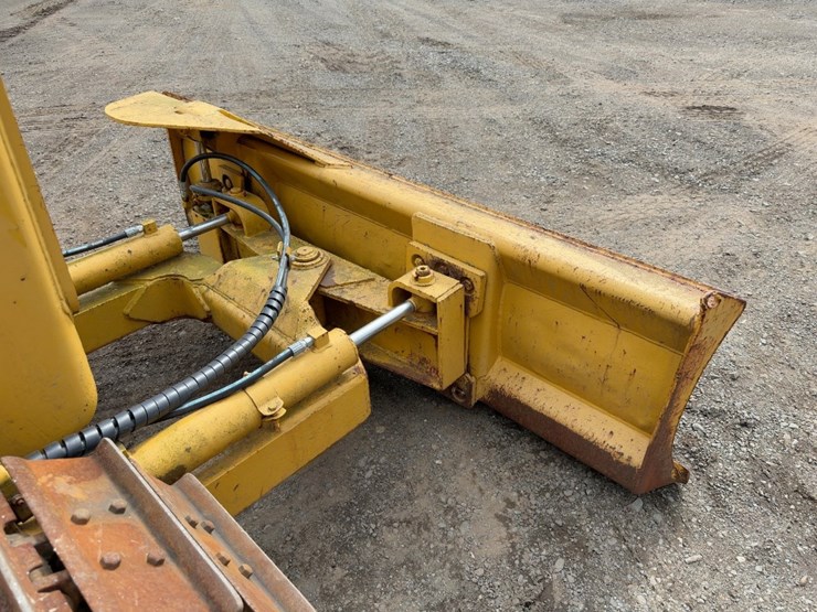 1983-deere-350c-image-11