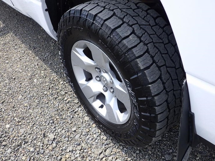 2019-dodge-1500-image-15