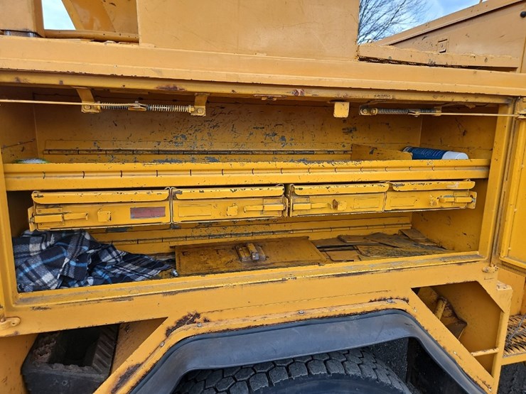 1987-ford-f800-image-23