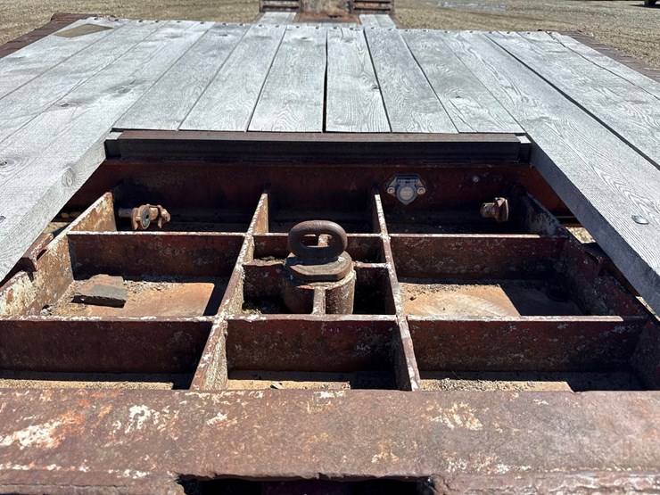 massey-ferguson-8-image-10