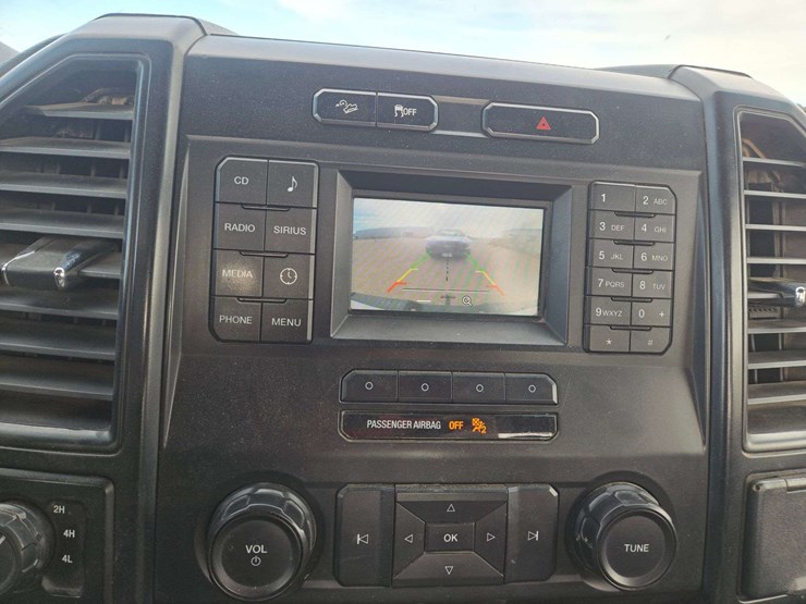 2017-ford-f150-xl-image-15