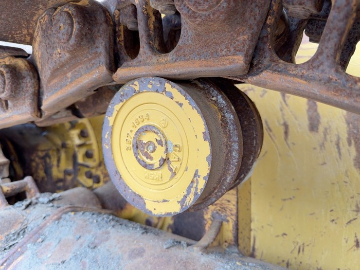 2016-caterpillar-d6k2-xl-image-16