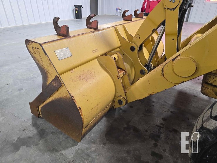 2009-caterpillar-430e-image-12