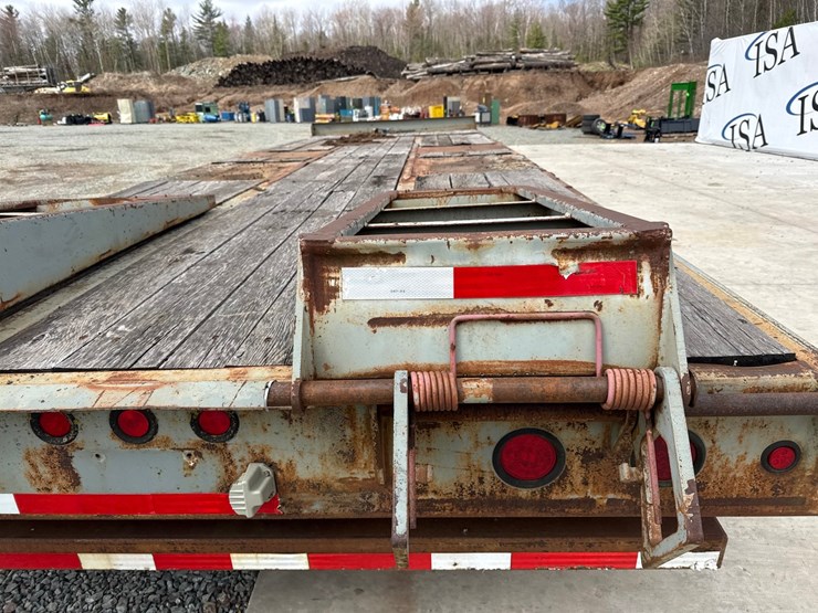 2005-massey-ferguson-8-image-24