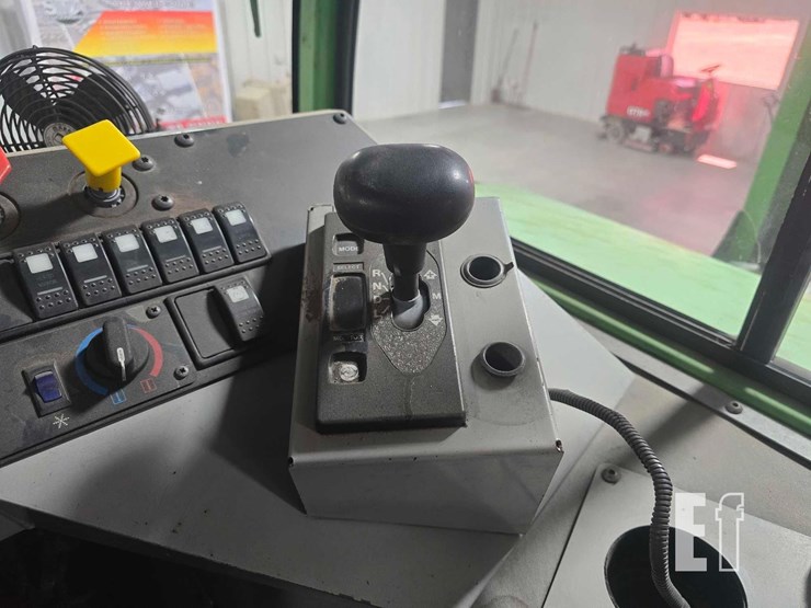 2020-autocar-xspotter-image-14