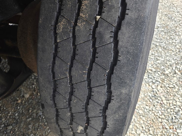 1991-peterbilt-357-image-81