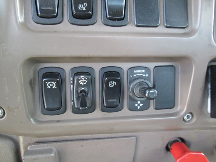 2007-mack-chn613-image-40