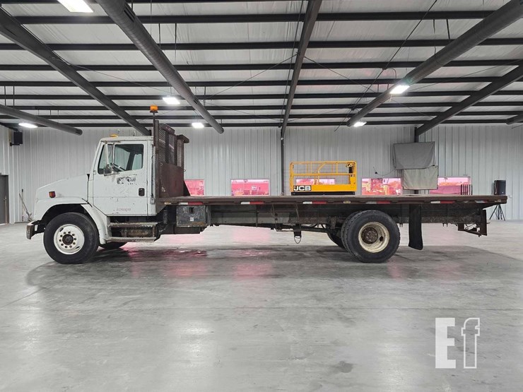 1994-freightliner-fl70-image-5