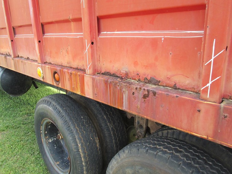 1969-chevrolet-c60-image-8