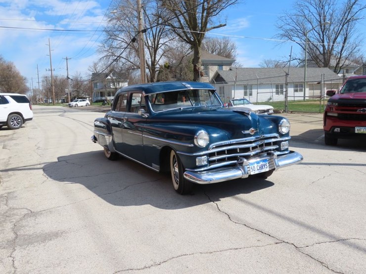1950-chrysler-windsor-4dr-sedan-image-3