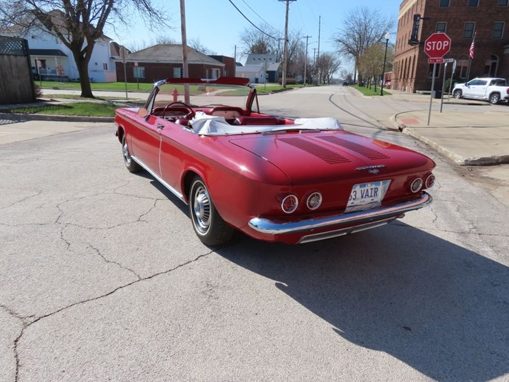 1963-chevrolet-corvair-monza-convertible-image-9
