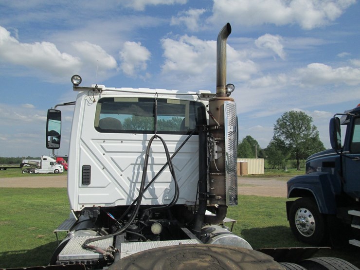 2012-international-prostar-image-10