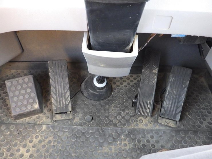 2018-volvo-a45g-image-38