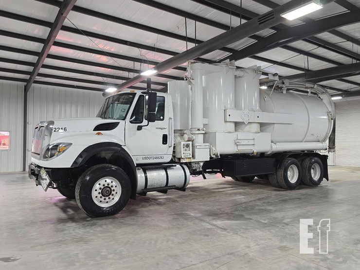 2012-international-workstar-7600-image-1