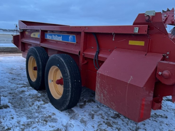 new-holland-195-image-26