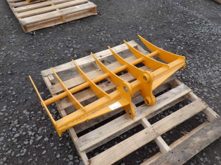 caterpillar-303-image-2