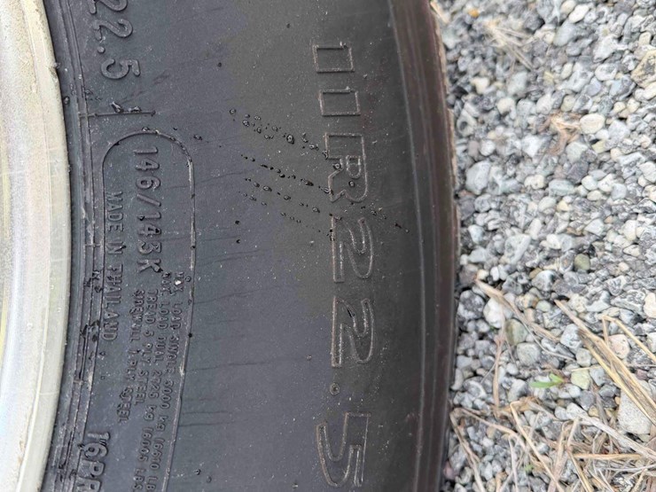 2019-peterbilt-337-image-29