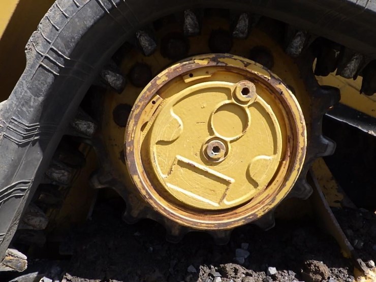 caterpillar-239d-image-19