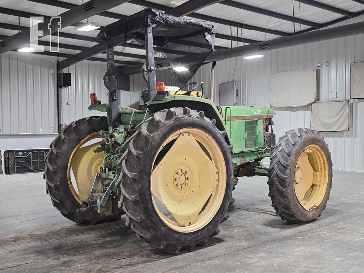john-deere-6220-image-1