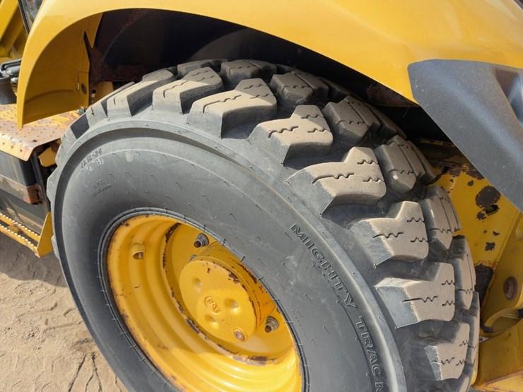 2012-caterpillar-420f-it-image-15