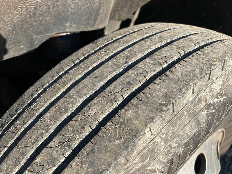 2002-massey-ferguson-8-image-85