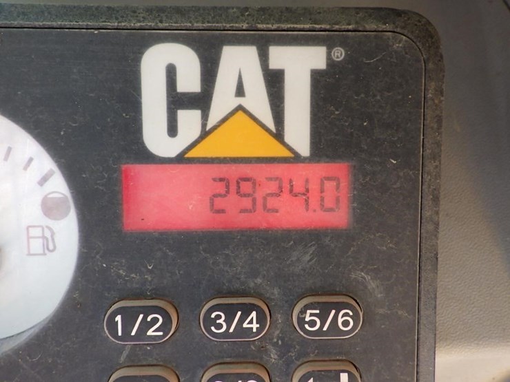 caterpillar-239d-image-25