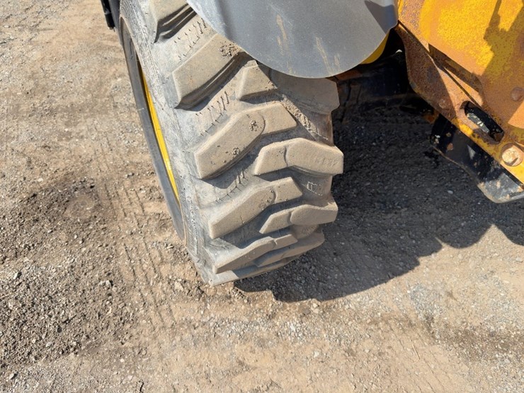 2018-caterpillar-th255c-image-12