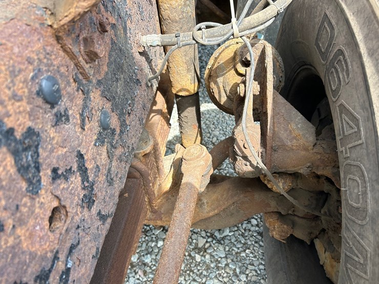 1999-mack-cl713-image-96