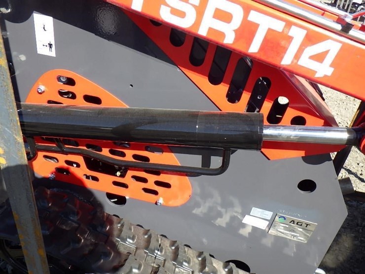 2026-agt-ysrt14-skid-steer-tracked-loader-image-7