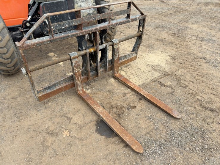 2015-jlg-g6-42a-image-8