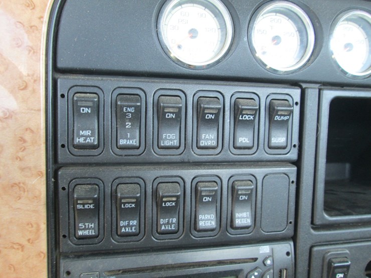 2012-international-prostar-image-35