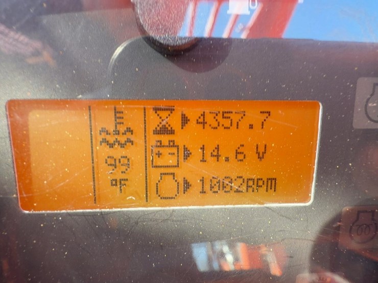 2016-sky-trak-6042-image-21