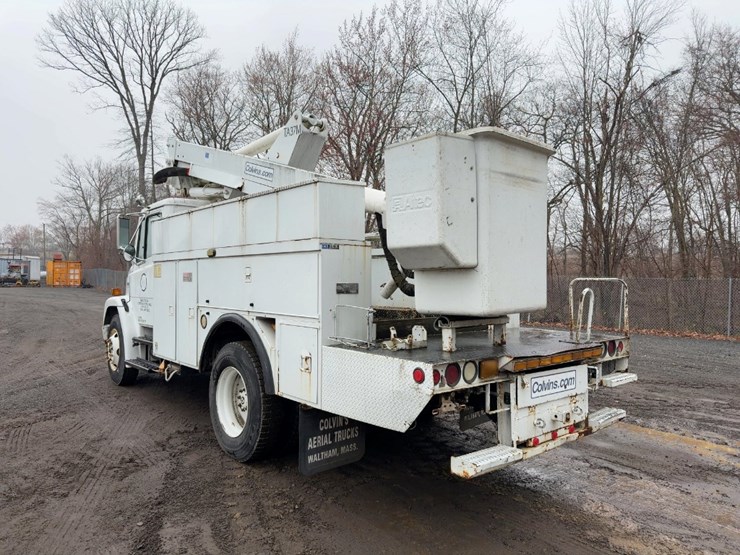 2002-freightliner-fl70-image-3