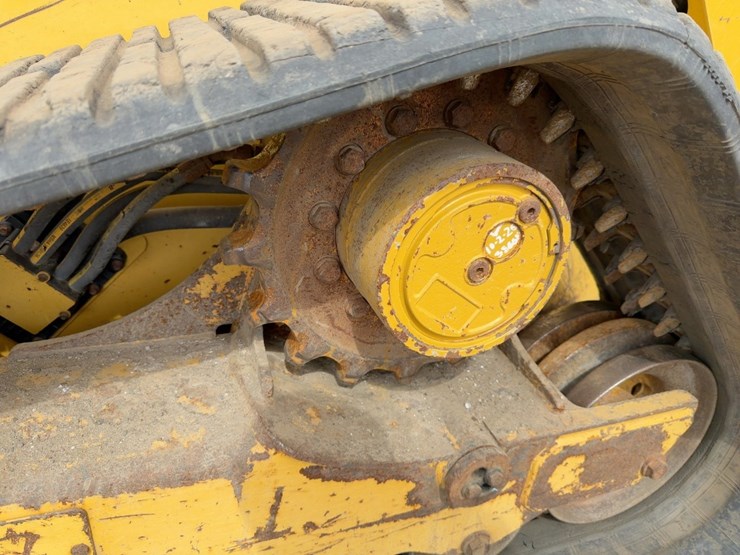 2021-caterpillar-289d3-image-16