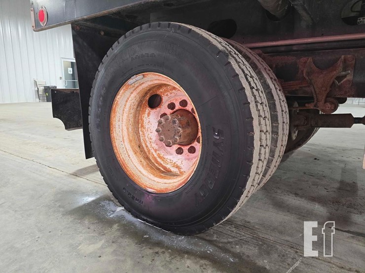 2007-international-durastar-4300-image-31