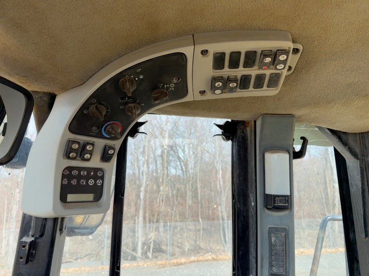 2010-caterpillar-966h-image-28