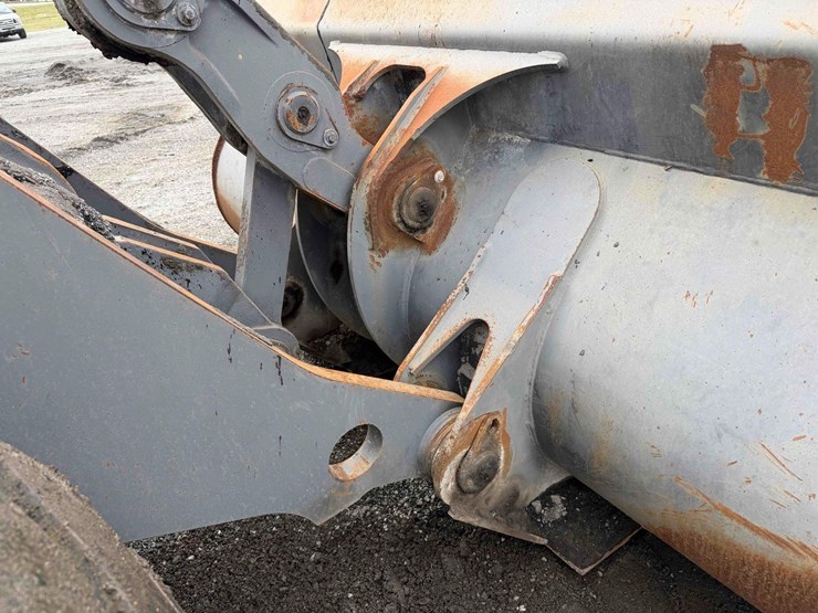 volvo-l180e-image-15